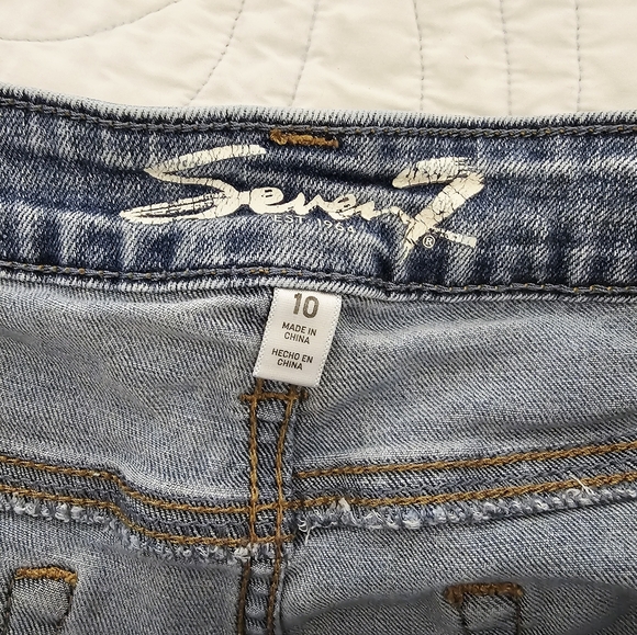 Seven7 Denim Raw Hem Blue Women's Shorts Size 10 - Picture 2 of 7